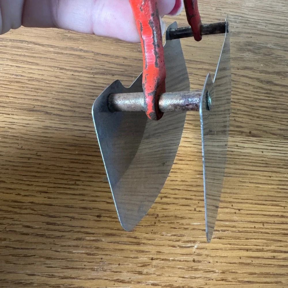 Vintage Double Blade Mezzaluna‎ Herb Chopper Stainless Steel Cast Metal Handle